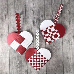 Die/skre stencil, Dan-Dies 79357; Flettet julehjerte - sm tern