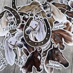 Die cuts - udstansede heste, hestesko og tekster i karton (Dan cuts 1969)