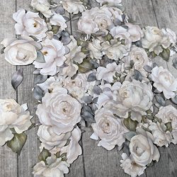 Die cuts - udstansede sm� hvide roser i karton (Dan cuts 2890)