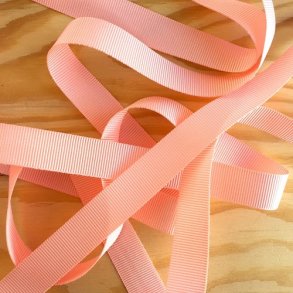 Satinbnd 3mm, 10 m pr. rulle, LAKSEFARVET