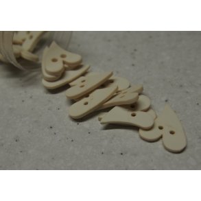 Plastknap 15x20mm r�hvid hjerte