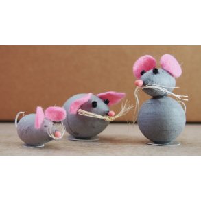 3 mus, 1,5x3cm, 2,5x4cm, 3x5cm