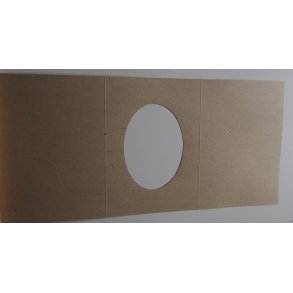 Kort m/ovalt hul, 14,7x21cm, kvistkarton, naturfarvet, 1stk.